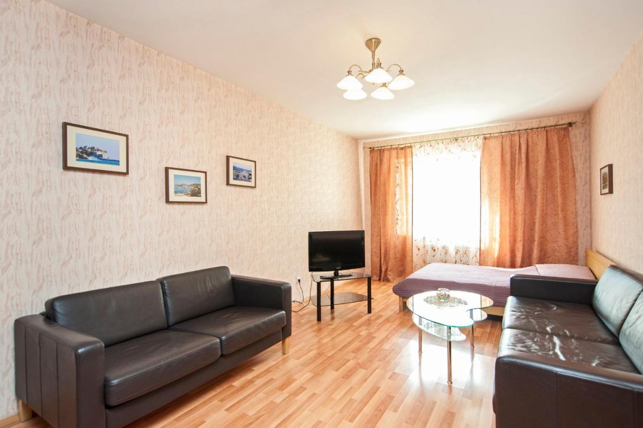 Appartement Arenda Kvartiry V Bazhovskom à Iekaterinbourg Extérieur photo