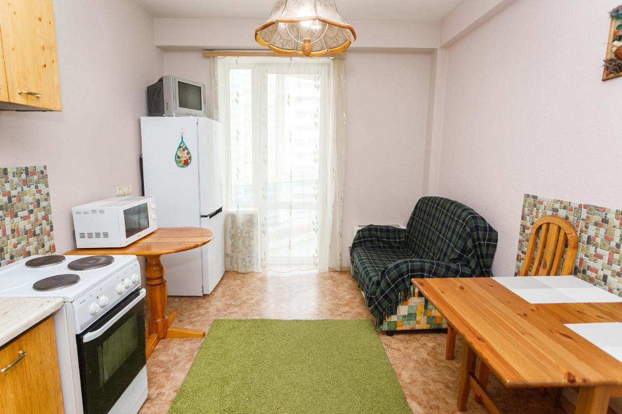 Appartement Arenda Kvartiry V Bazhovskom à Iekaterinbourg Extérieur photo