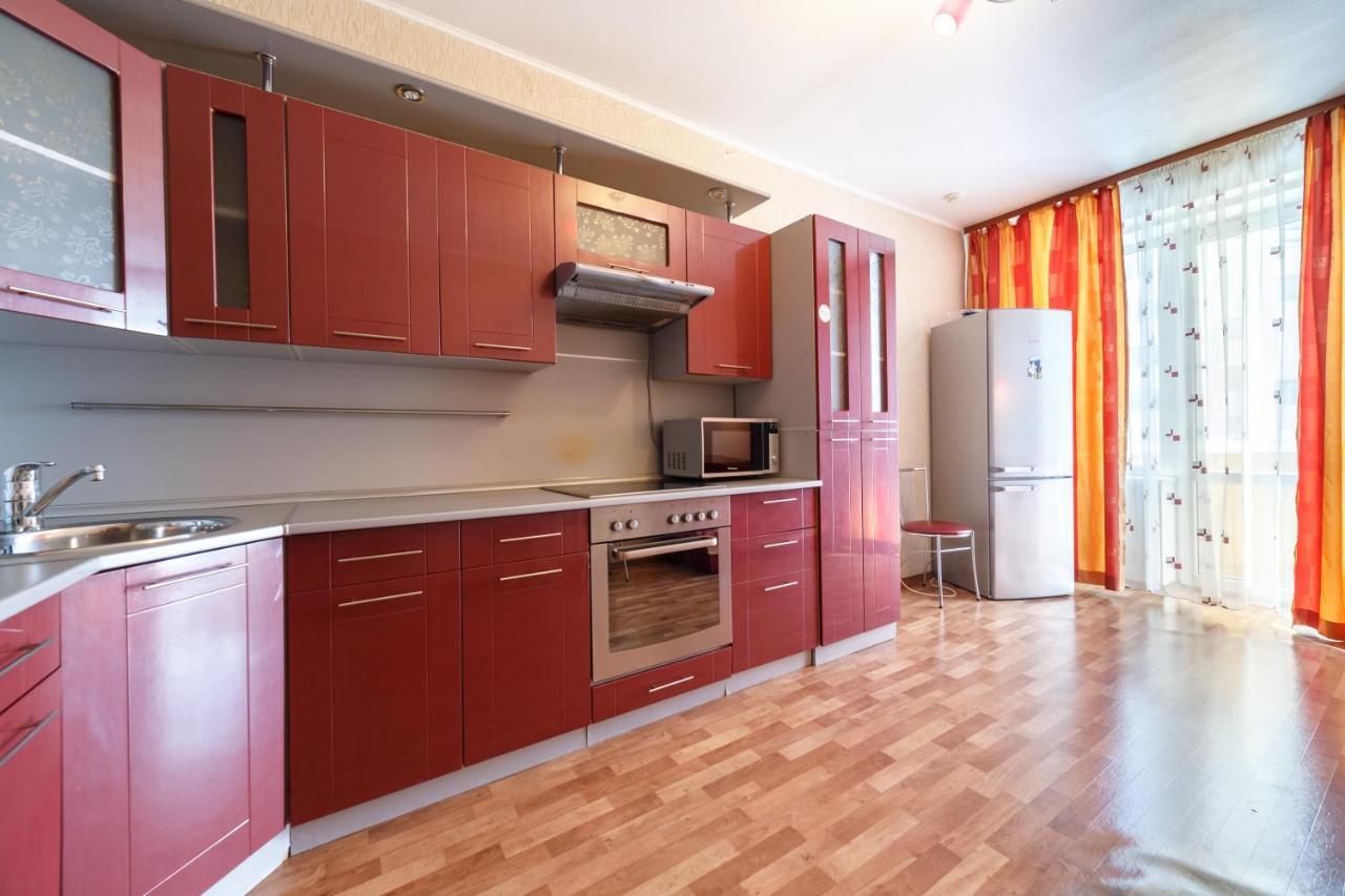 Appartement Arenda Kvartiry V Bazhovskom à Iekaterinbourg Extérieur photo